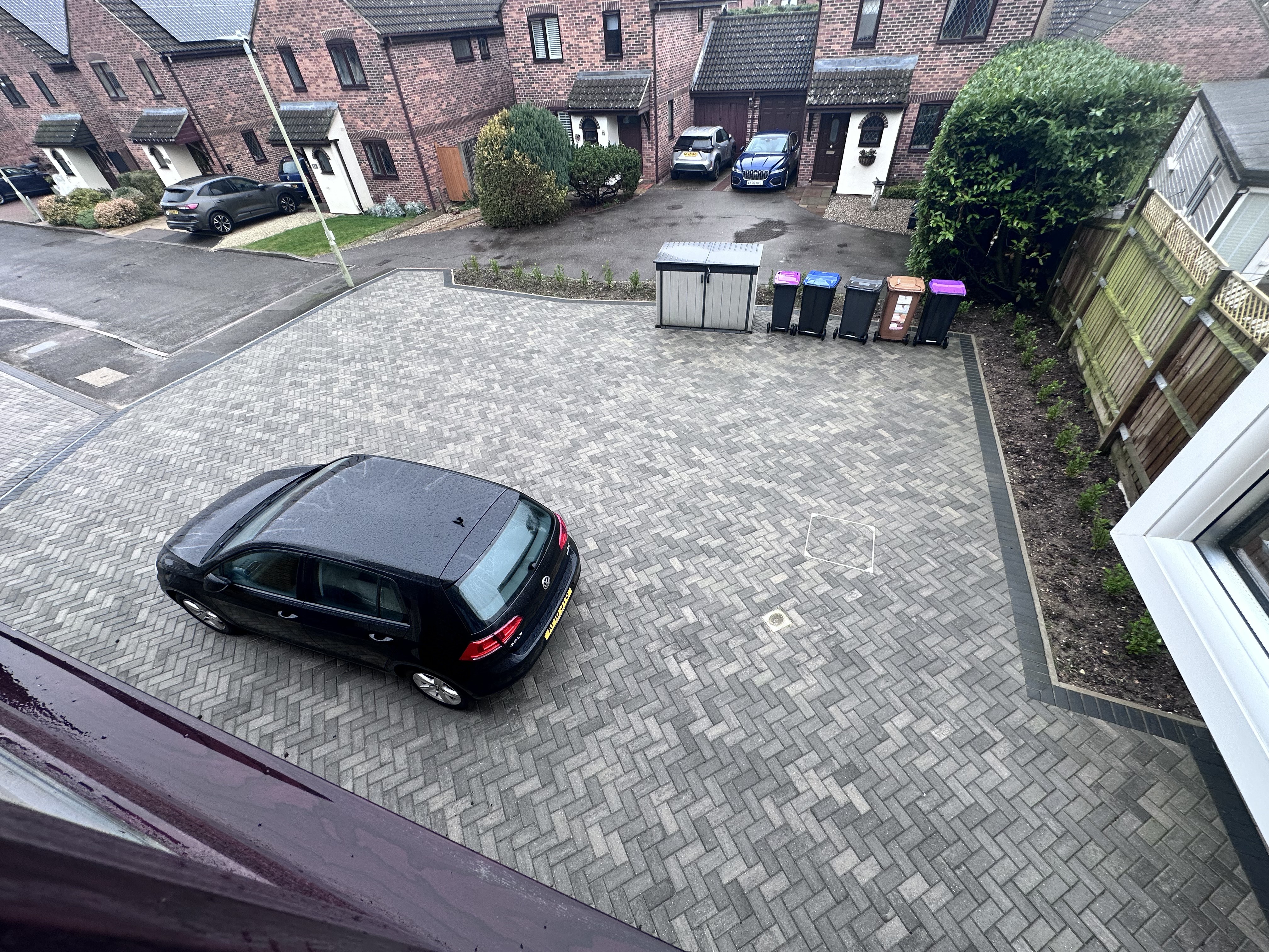 Stansted Direct Parking – private driveway